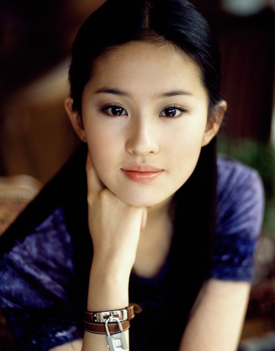 “Disney Feels Pressured to Cast a Chinese Actress as Mulan.”
