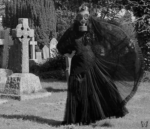 whitesoulblackheart:  Mother War by Bex Photography more edits here … Ƹ̴Ӂ̴Ʒ 