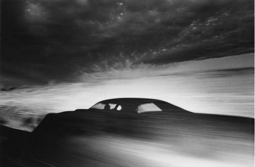 desordredanslesmains:   Ikko NaraharaShadow of car driving through desert, Arizona, 1971