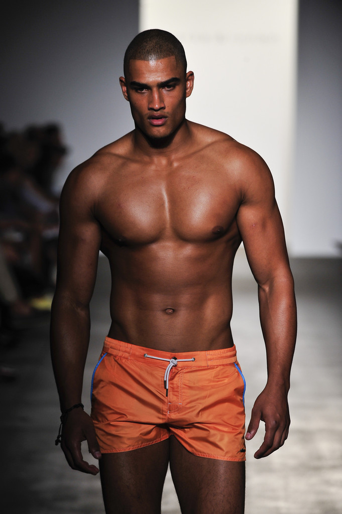 SEXY MEN I HAVE MET OR JUST ADMIRE
