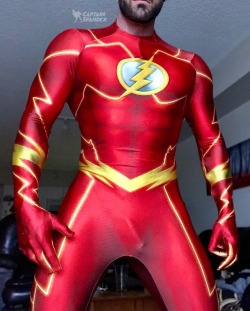 captnspandex:  Flash FTW.  . Please don’t