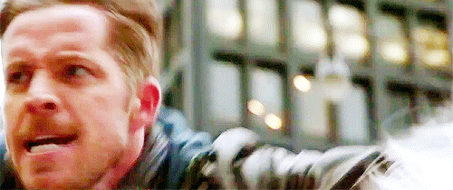 anjelia3:Robin Hood in the “Heart of Gold” promo (x)