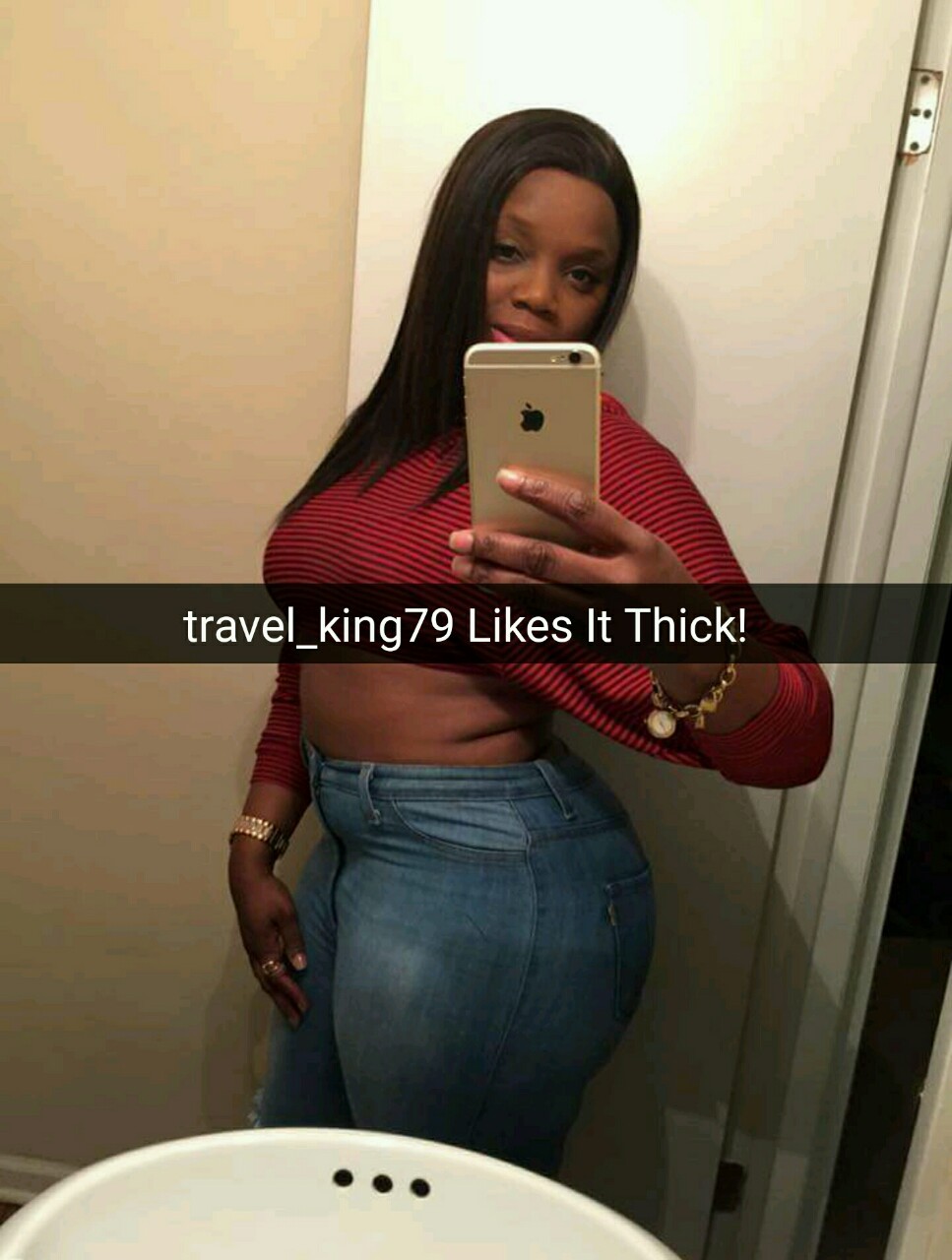 assinleggins:  Not leggins but damn she thick! 