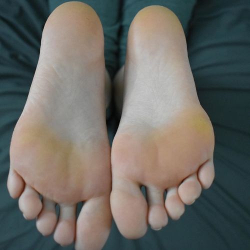 toetally-flawless-feet:  My soft soles after