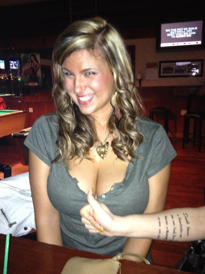 the-cleavage-collective:  Blushing || the-cleavage-collective.tumblr.com