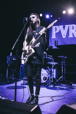 tallandsad:  Pvris (by maysa askar)