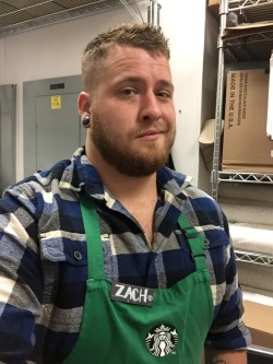 yourroyalpenis:  lumbearzach88:  Come get a latte .  Yes plz