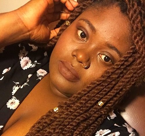 adventureswithren: Beauty is loving your skin loving you self Freedom creeping around you  Dancing i