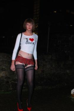 sluts-xdressing:  XXX CrossDressers 