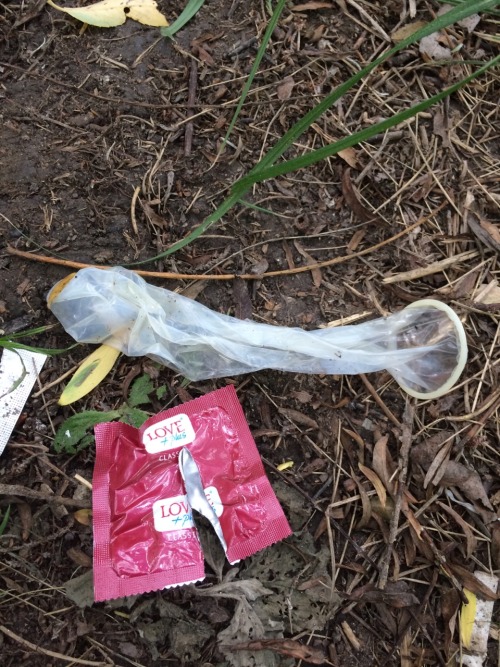 This is a two day old used condom!How do I know this? Because a 50 years old sexy man fucked me wi