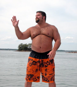 bearsilike:  xclucvt:  bigthickguys:  Tommy  Now that is one sexy monkey!!  A sexier version of Mitch Bucanan lol! 