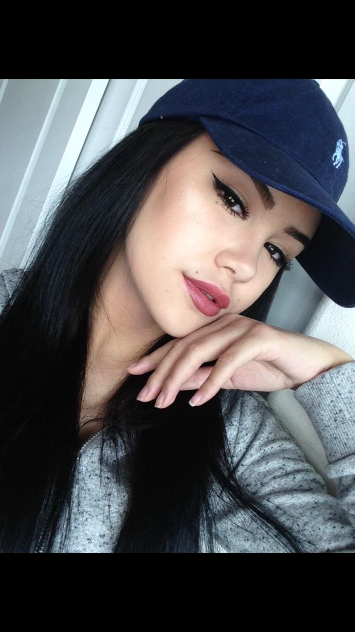 lilsuccubi:  I don’t know. Disgusting as fuck. Some women think they are cute enough