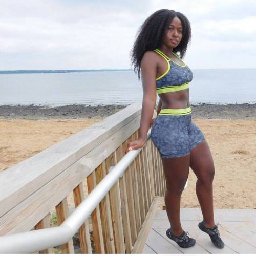 luvisblack - #LuvIsBlack #ChocolateBeauty #BlackFitnessFriday...