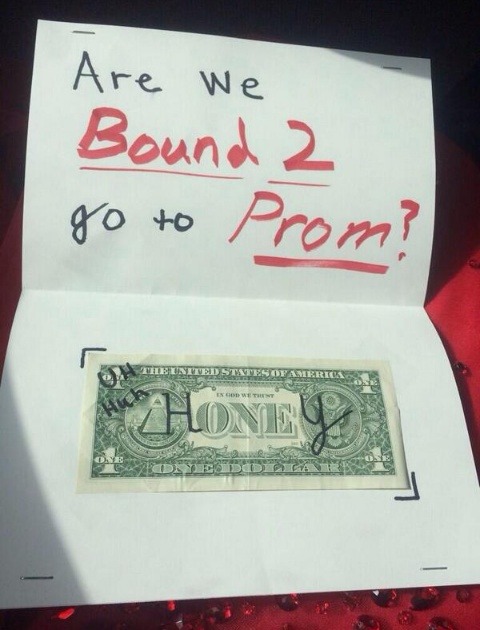 kimkanyekimye:  This would be the best prom proposal 