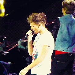 anarry-deactivated20150511:  Nouis during “More Than This” 