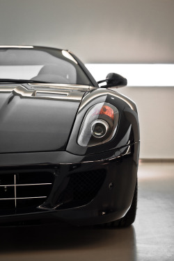 automotivated:  Ferrari 599 GTB (by pskrzypczynski) 