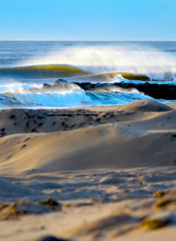 inmysparetime13:  surf-fear:  photo by Ben