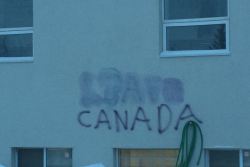 allthecanadianpolitics:  ‘Leave Canada’