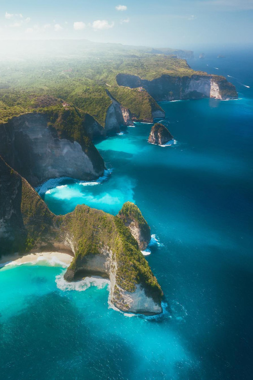 Nusa Penida by Karl Shakur | WAV