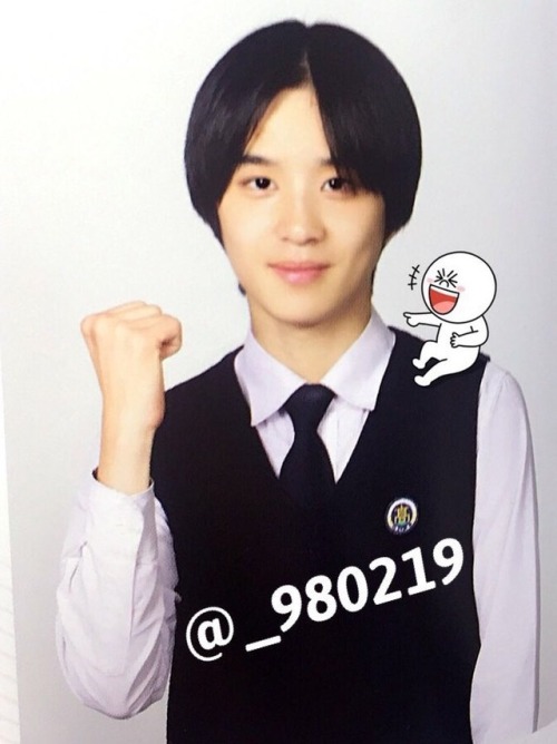 planettaeil: Predebut Jungwoo says hi pcr: _980219