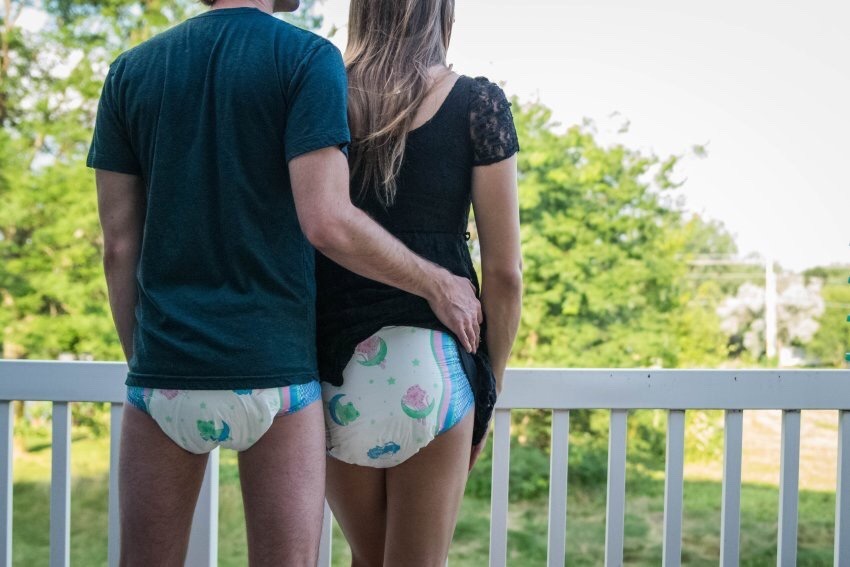 becoming-baby:  This was the life! Eventually this is how all modern couples will