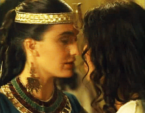 historicwomendaily:“I am old enough to rule.”Arsinoe IV (bet. 68 – 59 BCE – 41 BCE) was a claimant t