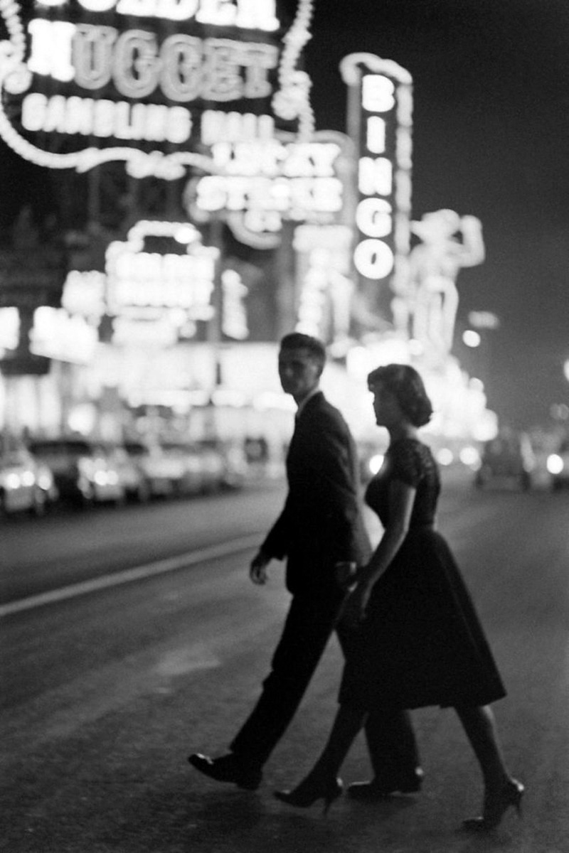 20th-century-man:  Las Vegas, 1957 / photo by Grey Villet. 