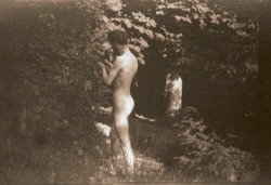 Pierre  Bonnard, pintor, grabador, ilustrador y escultor Francés  (1857-1947)http://blogzen00.tumblr.com/