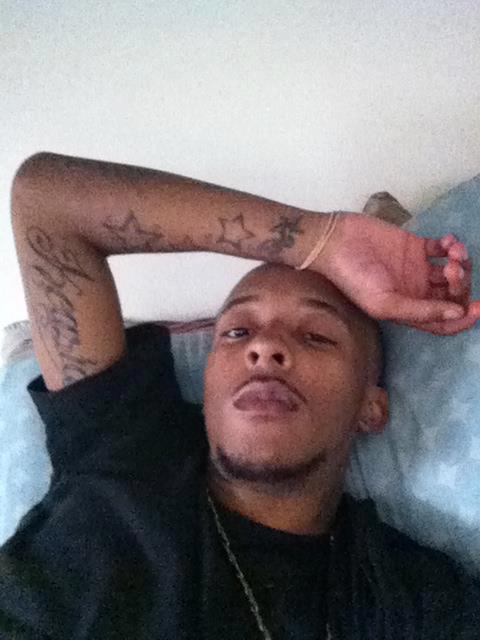 sexyniggaz:  Doe Addictive.. trust me I know! Post more once I get more followers Makes no sense to like and reblog a page but dont follow. Apparently they post things you like lol So follow me! 