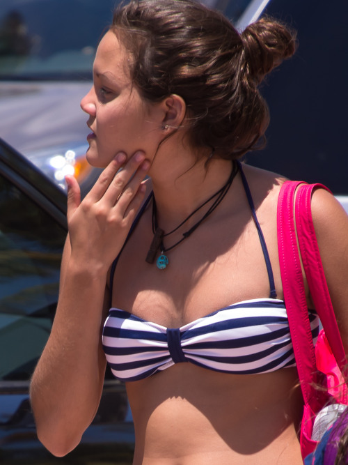 frodocreepshots:http://candidca.com/threads/cute-brunette-teen-in-striped-bikini.34/Join http://cand