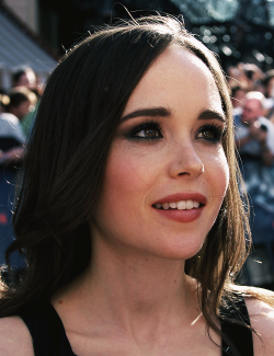 thetinycanadian-blog:  Favorite Pictures Of Ellen Page [11/100] 