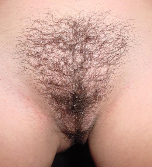 hairy-teeners:  Mia 18yo selfies 
