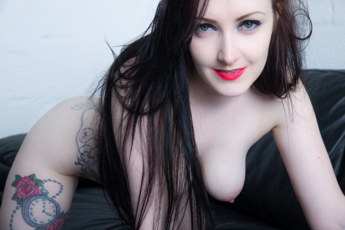 past-her-eyes:  RachyBabyX Suicide  rachybabyx.suicidegirls.com rachybabyyx suicidegirls Link to South African SuicideGirls