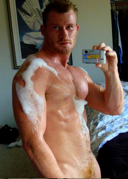 ginger-tidings:  In the mirror …