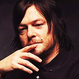 iheartnorman:   Norman’s chin rub (◕‿◕✿) 