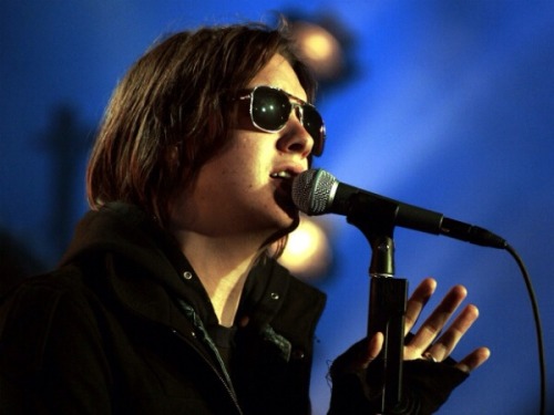 juliancasablancasfrenchkiss:To show what I want to hide.