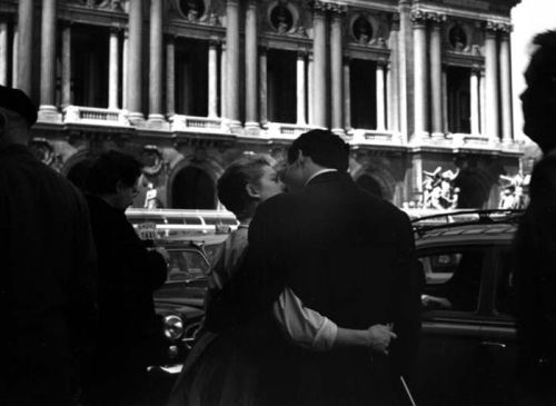 poboh: Kus voor de Opera / Kisses for Opera, 1950’s, Kees Scherer. Dutch (1920 - 1993)