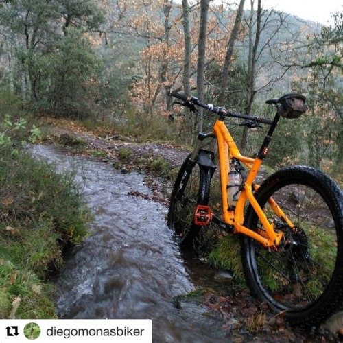 funnhousemtb: #Repost @diegomonasbiker (@get_repost) ・・・ Navegando en la regadera de #moncalvillo #a