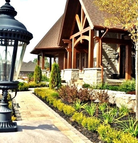 Rustic Landscape - Brick Pavers