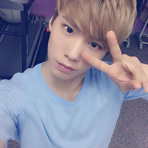 moon-hyuks:  rocky also looked real good during summer vibes era