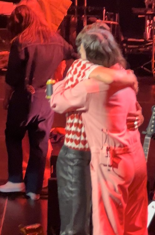 stylesnews:Harry and Mitch hugging at the end of ONO New York - 20/05