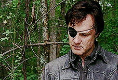 thewalkinggifs:  Dead Weight 