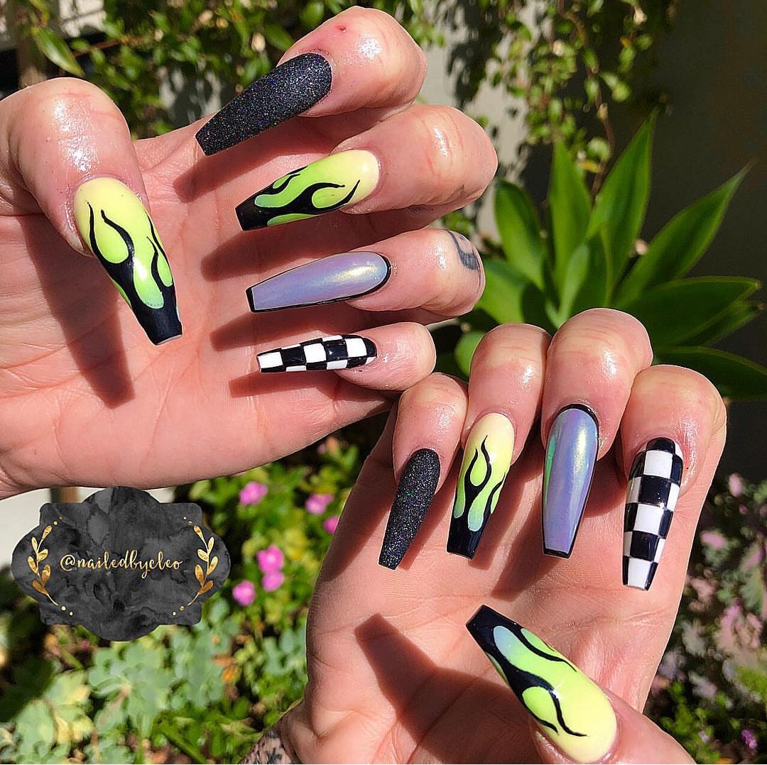 Featured image of post Baddie Flame Coffin Nails / Tons of instagram and youtube ideas for classy, short, simple and neutral colour looks.