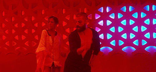 neillblomkamp:I’m gonna tear up the fucking dance floor, dude. Check it out.Ex Machina (2014) Direct