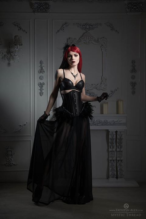 gothicandamazing:    Model ElisanthPhoto by Zatsepin AlexCorset & Skirt: Mystic Thread   Welcome to Gothic and Amazing | www.gothicandamazing.com  