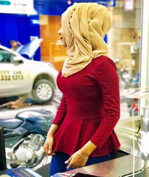 dhelalhibakari: Vrh faseyhain setuvaane. Lalhi angayah laa amburaalaane mi manje ❤️ Numbr available 