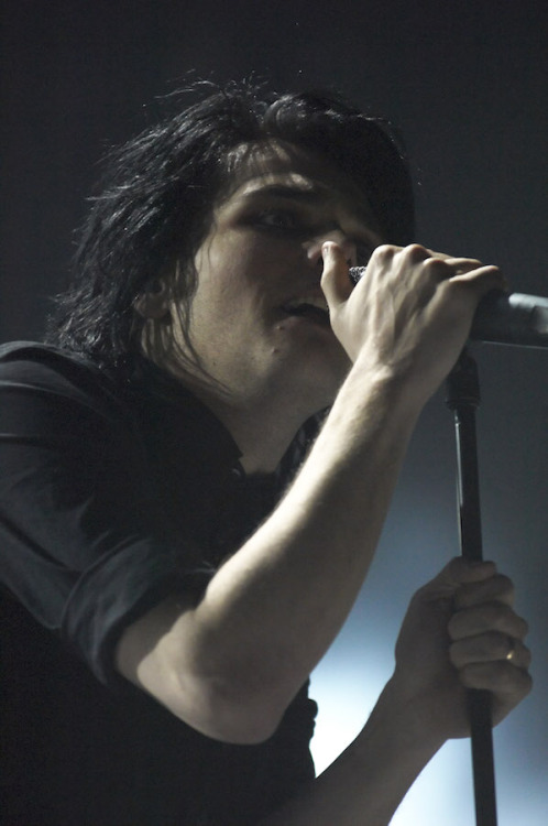 vacationadventuresociety: (click pic for HQ) o2 Arena, London, UK. 15/11/07