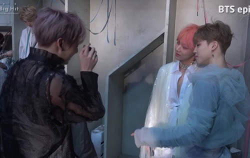 JUNGKOOK : A Vmin Shipper 😏💜