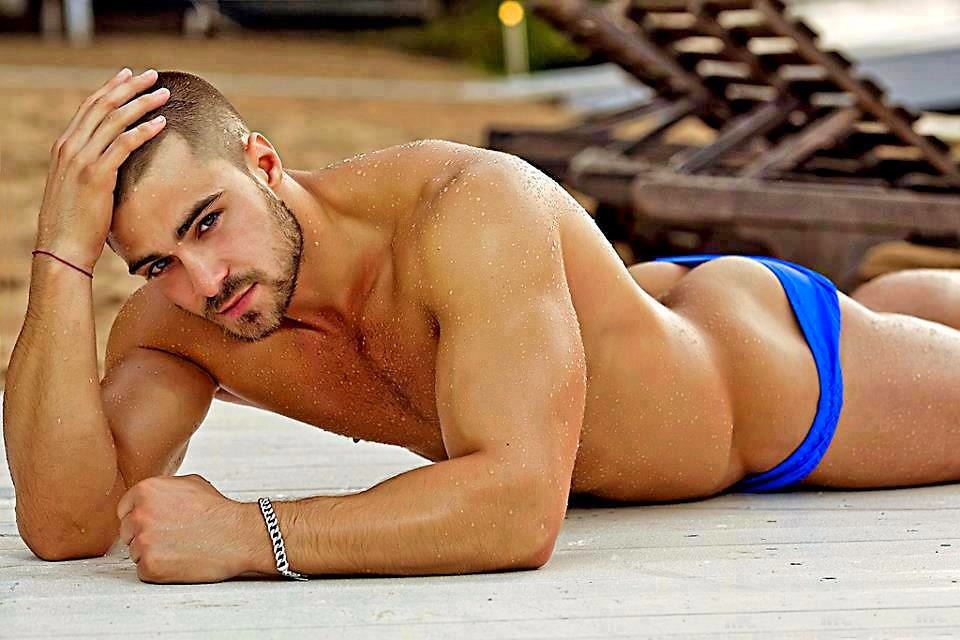 completelyfine:  Over 21,000  Completely Fine Followers!  Thanks for being one!