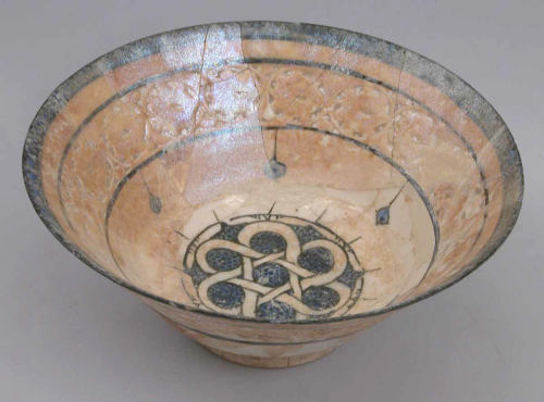 met-islamic-art: Bowl, Metropolitan Museum of Art: Islamic ArtGift of Bill Barrette and Christine Li